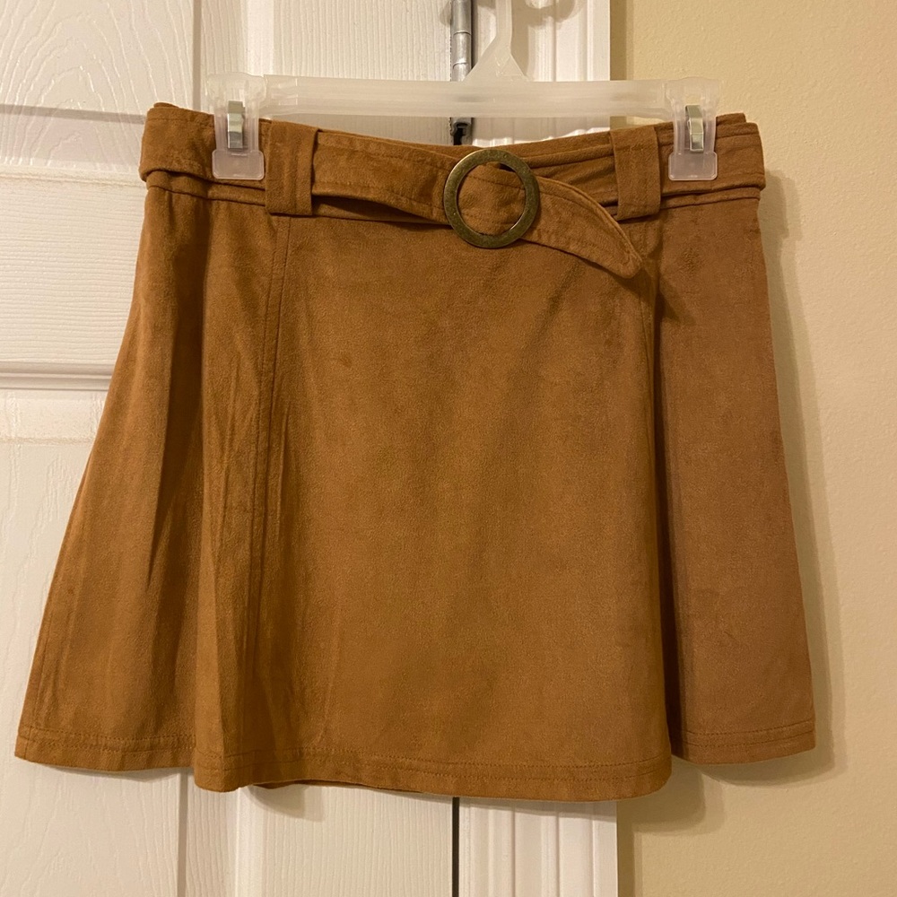 girl’s skirt